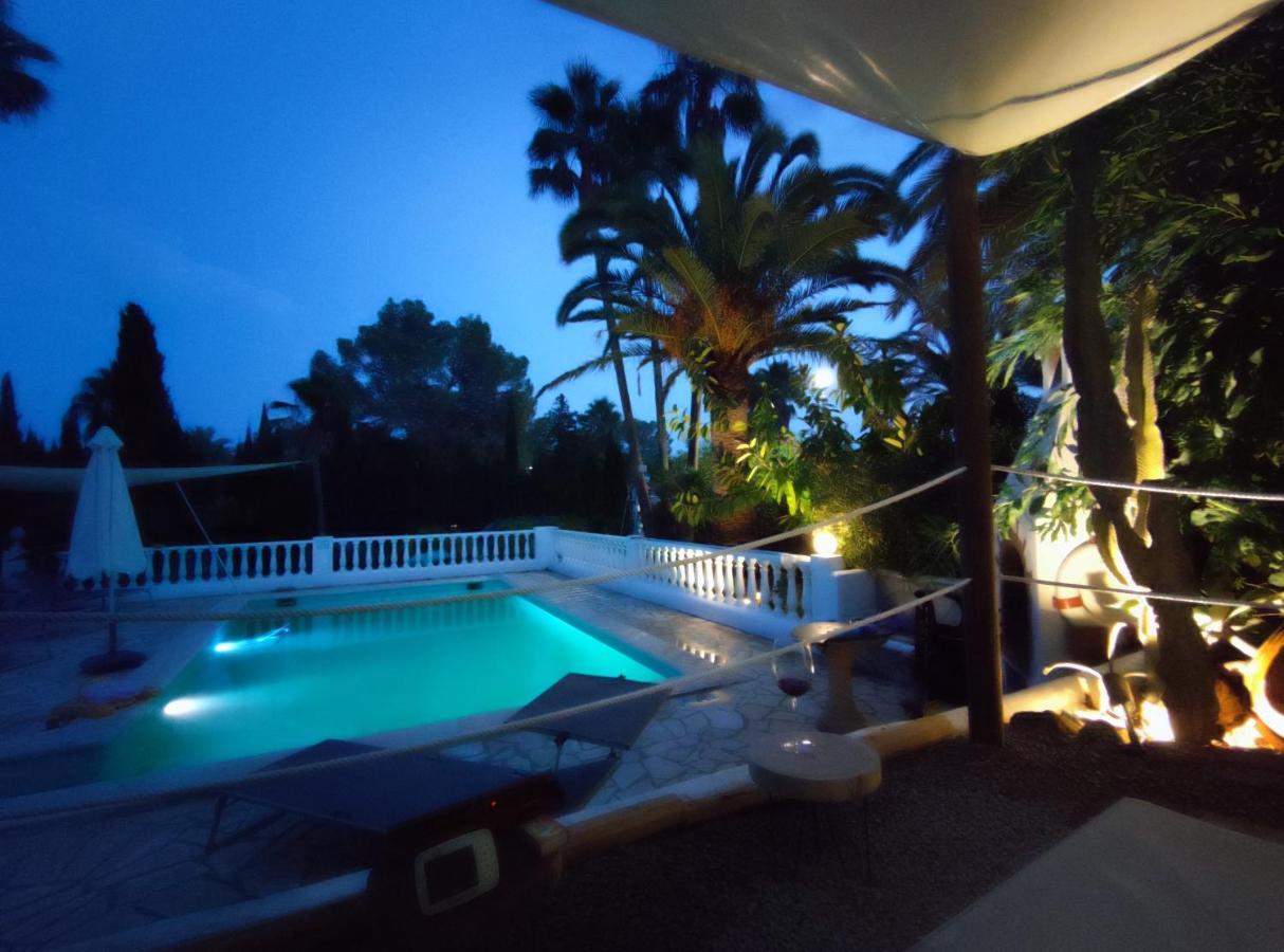 Private Villa Mit Eigenem Pool Unter Palmen Кала-Льенья Экстерьер фото
